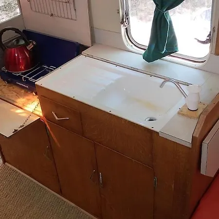 公寓 Vintage Caravan In The Woods *